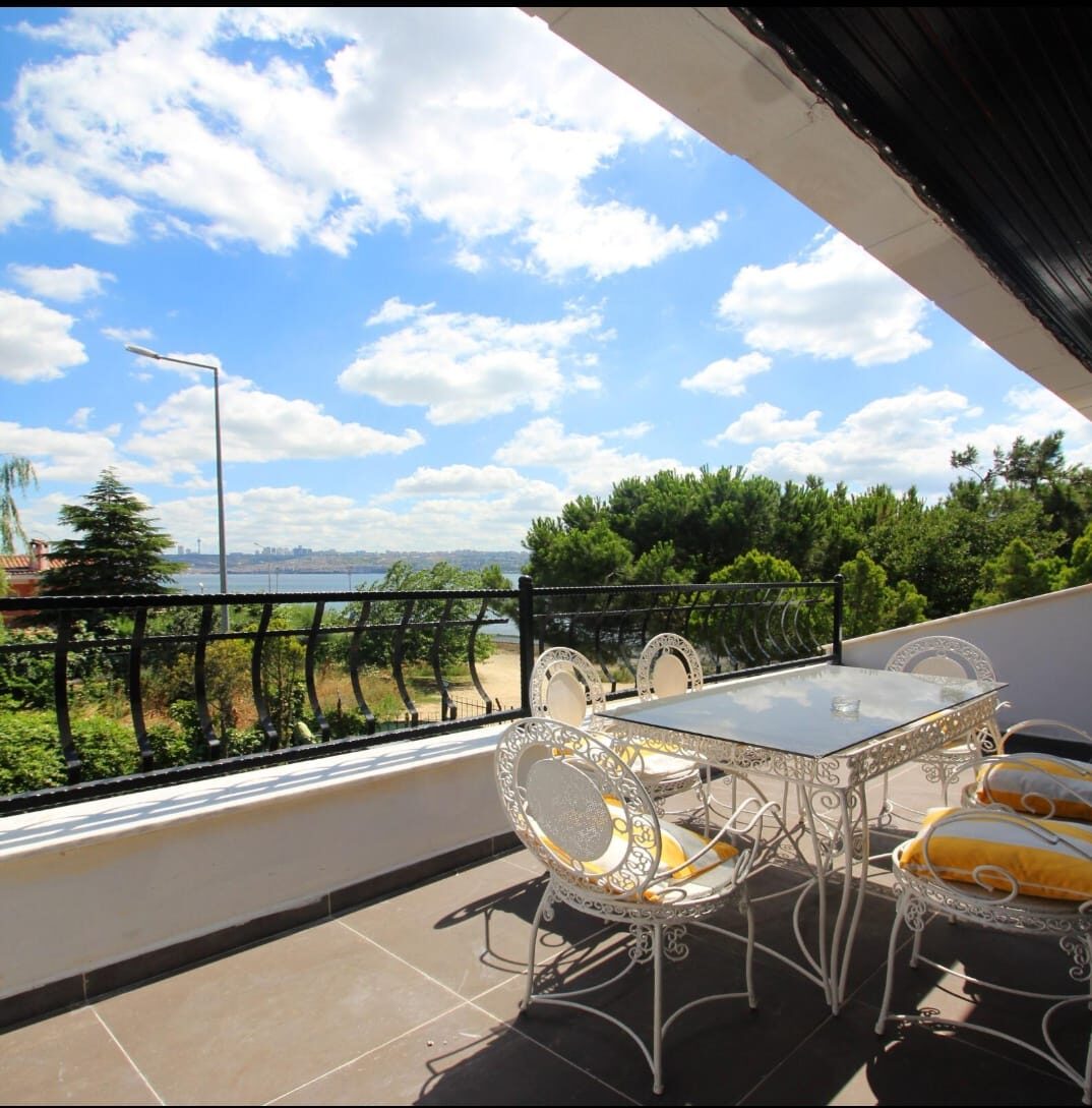 Villa with 6 bedrooms, 450m² in Istanbul, Turkey [ID: 0301-104641]
