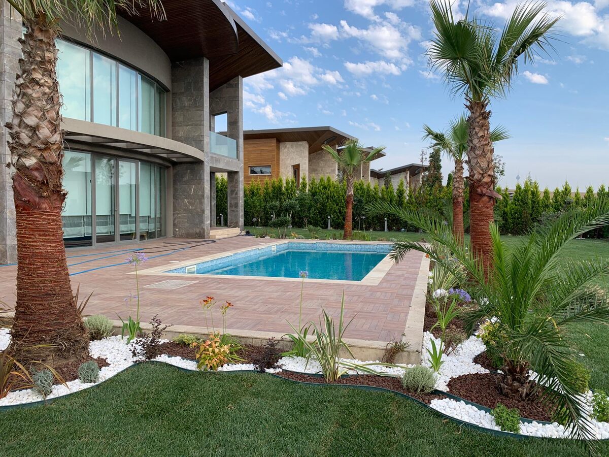 Villa with 6 bedrooms, 550m² in Istanbul, Turkey [ID: 0301-104646]
