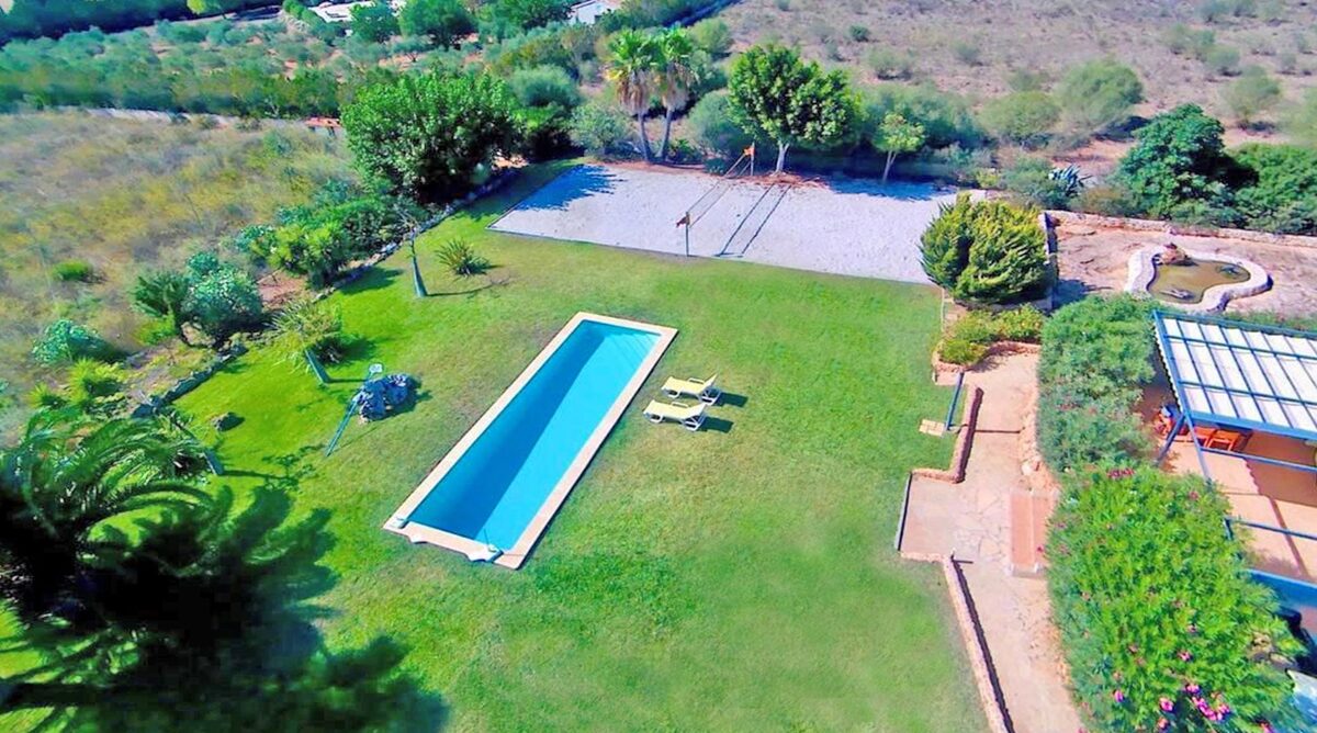 House with 4 bedrooms, 210m² in Palma, Spain [ID: 0105-009]