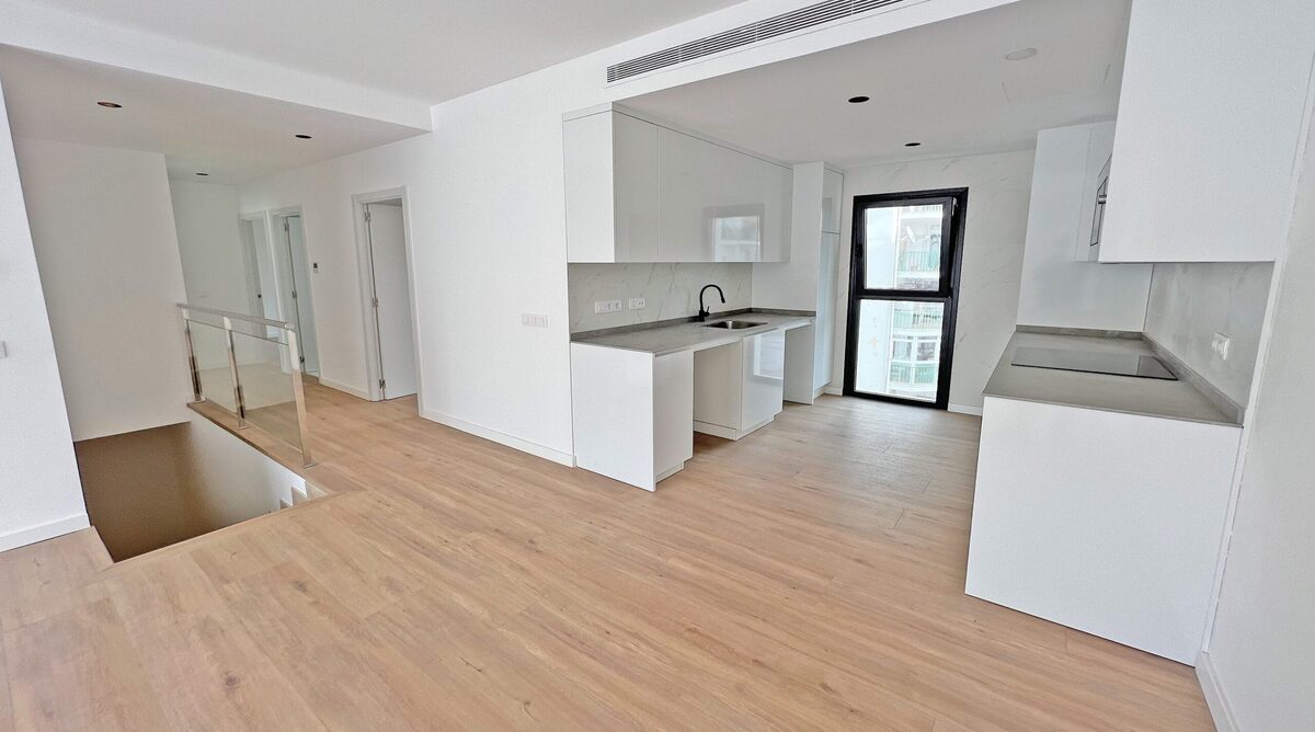 Penthouse with 3 bedrooms, 135m² in Palma, Spain [ID: 0105-006]