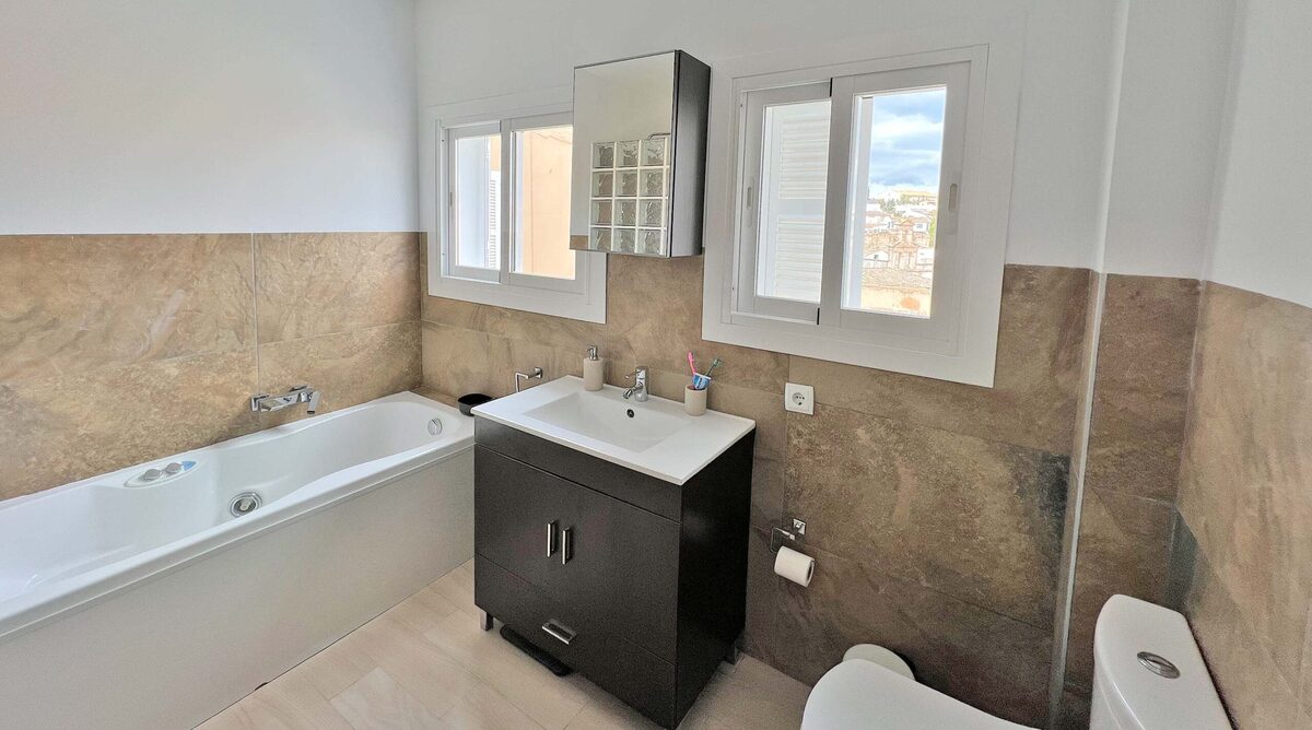 Квартира з 4 спальнями, 120м² в Пальма, Іспанія [ID: 0105-004]