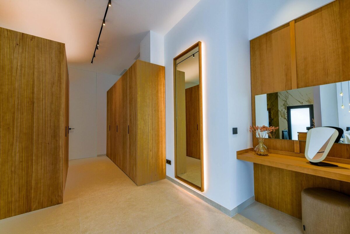 Вілла з 4 спальнями, 620м² в Альфаз-дель-Пі, Іспанія [ID: 0137s-SP0653]
