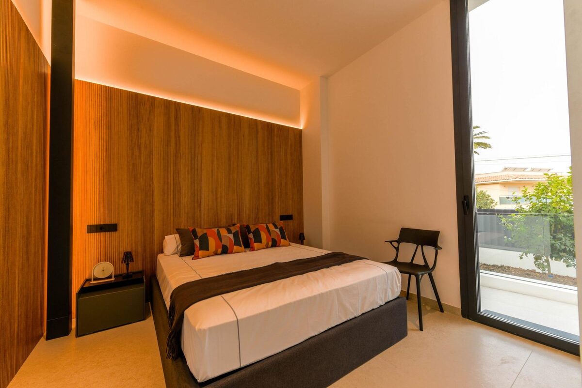 Вілла з 4 спальнями, 620м² в Альфаз-дель-Пі, Іспанія [ID: 0137s-SP0653]
