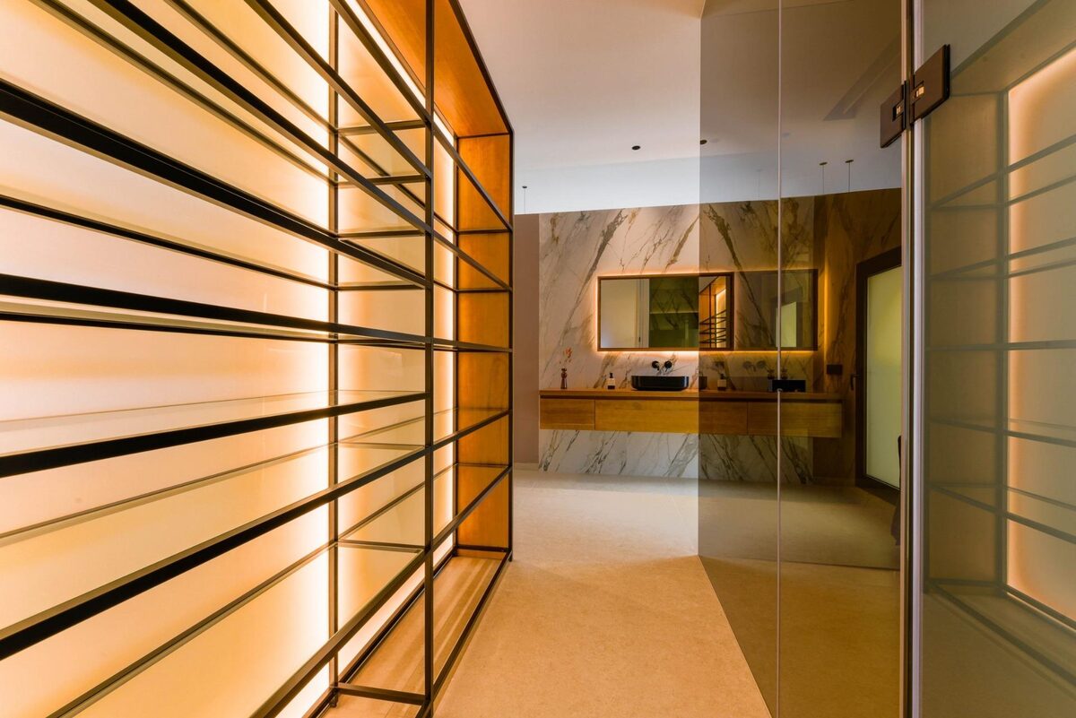 Вілла з 4 спальнями, 620м² в Альфаз-дель-Пі, Іспанія [ID: 0137s-SP0653]