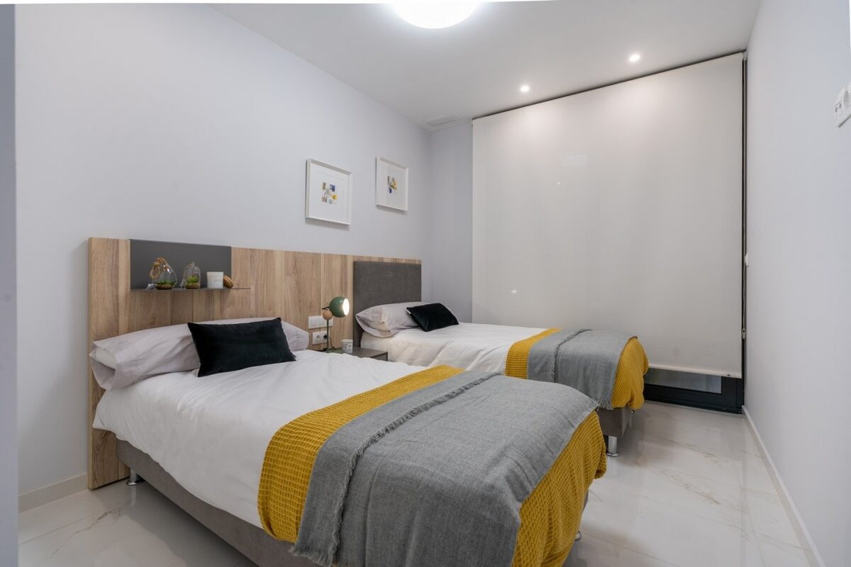 Apartment with 2 bedrooms, 80m² in Benidorm, Spain [ID: 0137s-SP0065]