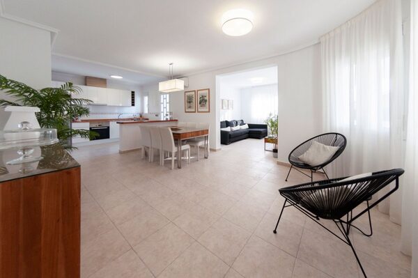 Вилла в Рохалес, Испания, 130м² - изображение 4