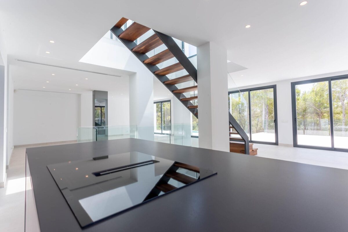 Villa with 3 bedrooms, 560m² in Altea, Spain [ID: 0137s-SP0532]