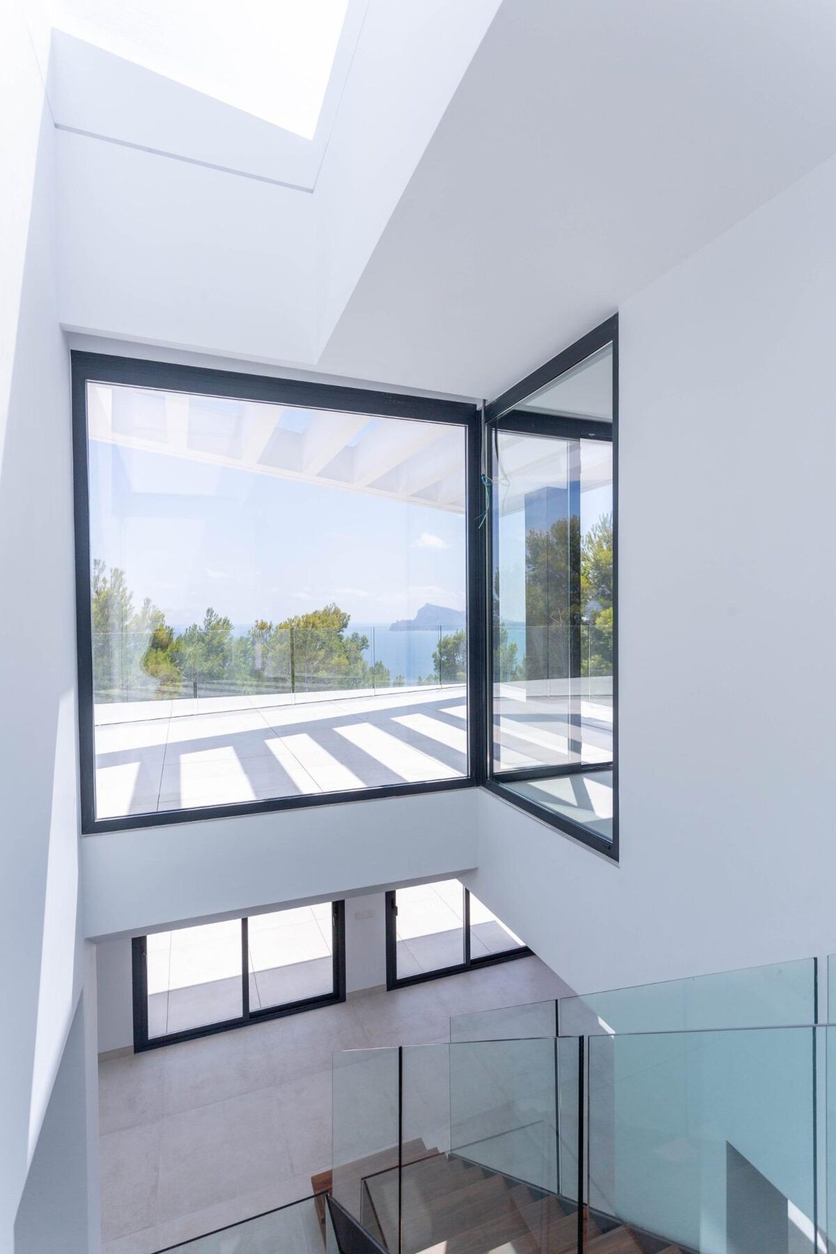 Villa with 3 bedrooms, 560m² in Altea, Spain [ID: 0137s-SP0532]