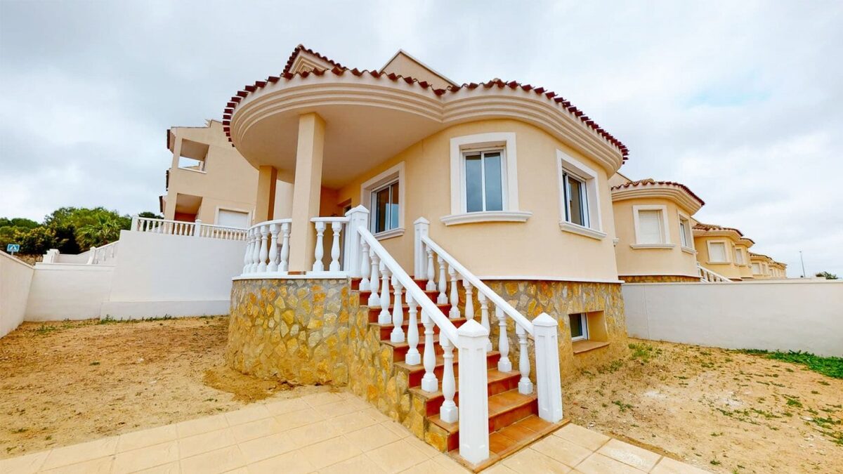 Вілла з 3 спальнями, 163м² в Сан-Мігель-де-Салінас, Іспанія [ID: 0137s-SP0078]