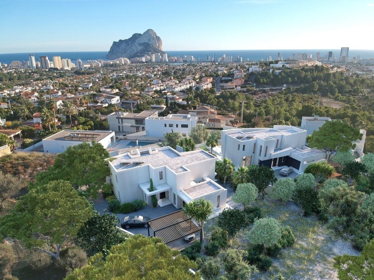 Villa with 4 bedrooms, 336m² in Calpe, Spain [ID: 0137s-SP0200]