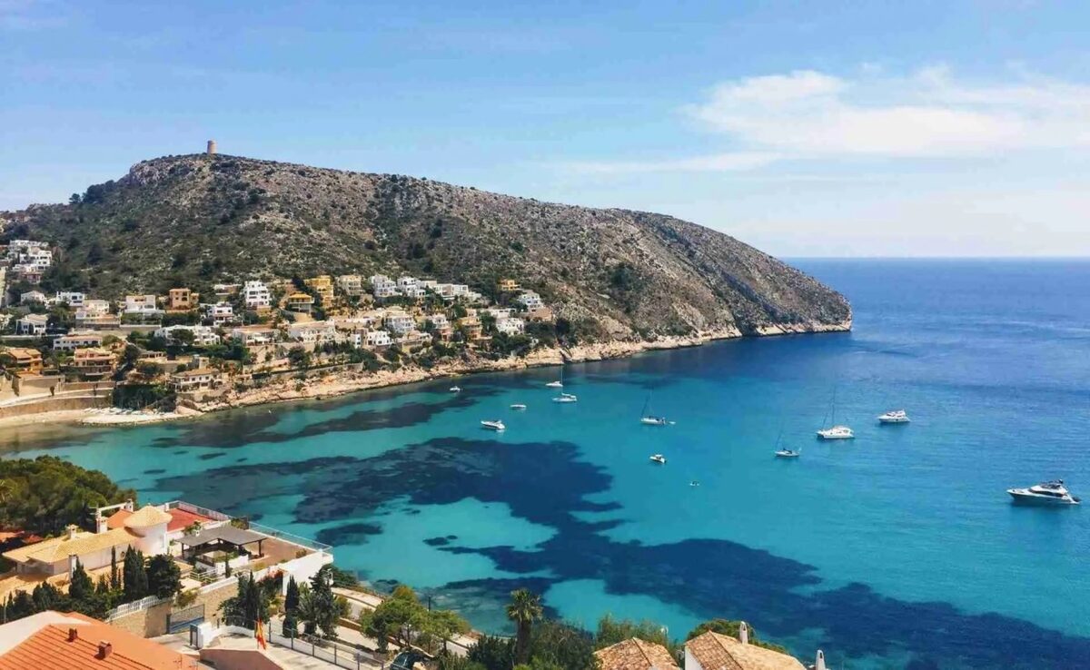 Villa with 5 bedrooms, 544m² in Moraira-Teulada, Spain [ID: 0137s-SP0230]