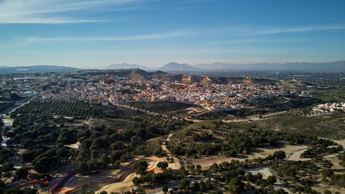 Villa with 3 bedrooms, 257m² in Rojales, Spain [ID: 0137s-SP0245]